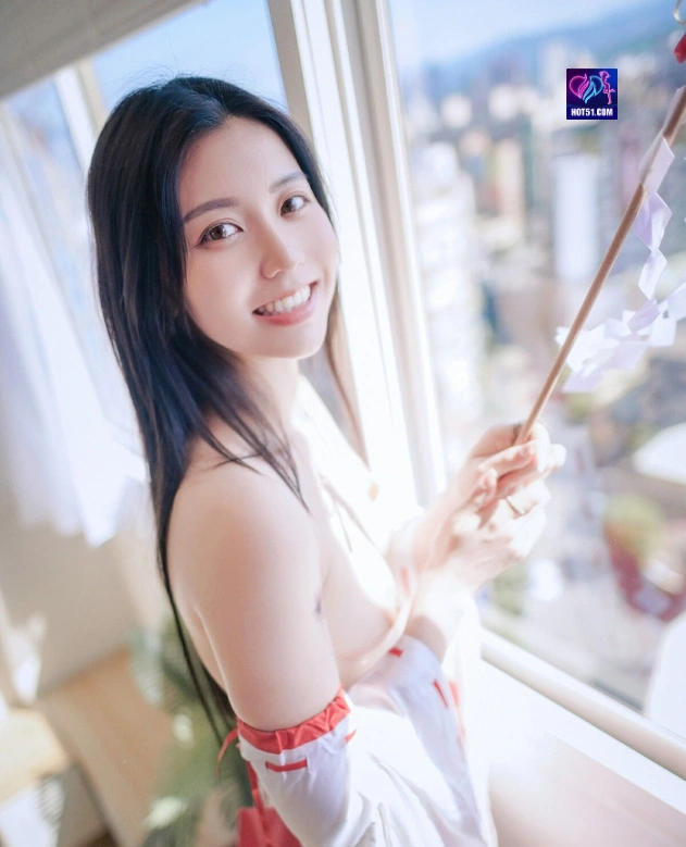 Caroline Ka Luo Lin HOT51.COM
