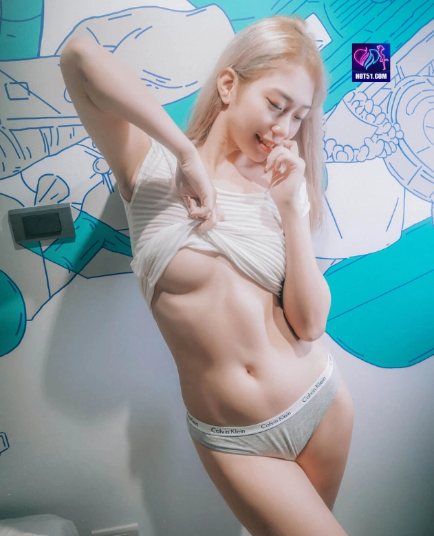 Verna HOT51.COM