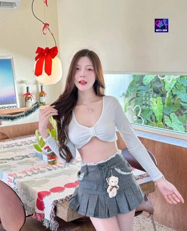 Danielle HOT51.COM