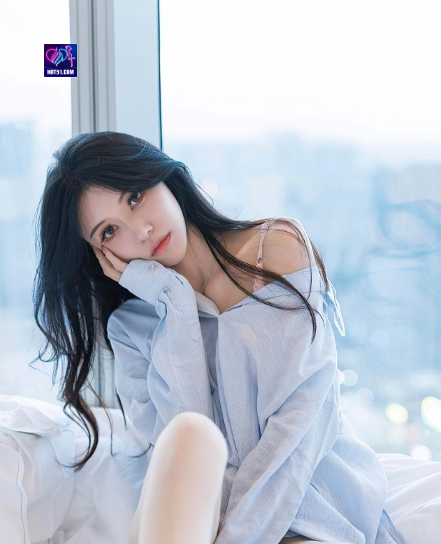 an Demiray HOT51.COM 