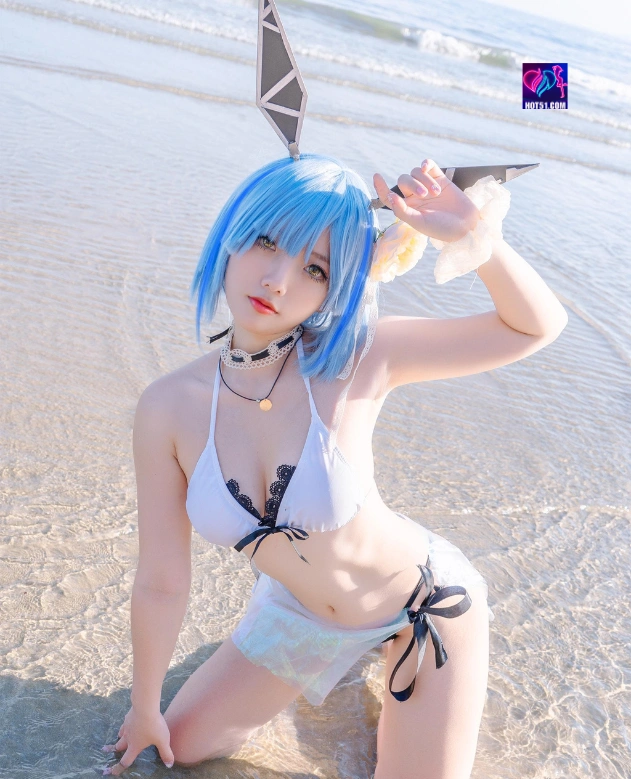 Anna Paquin HOT51.COM