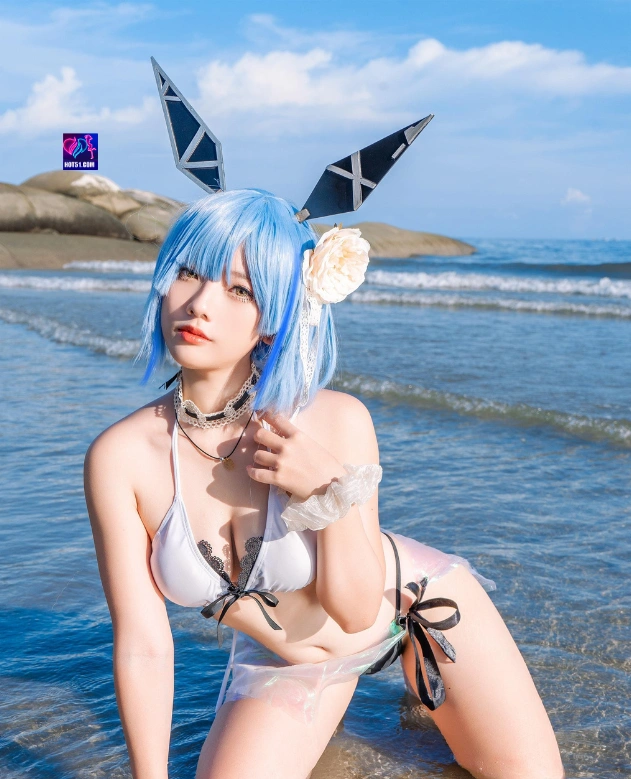 Anna Paquin HOT51.COM