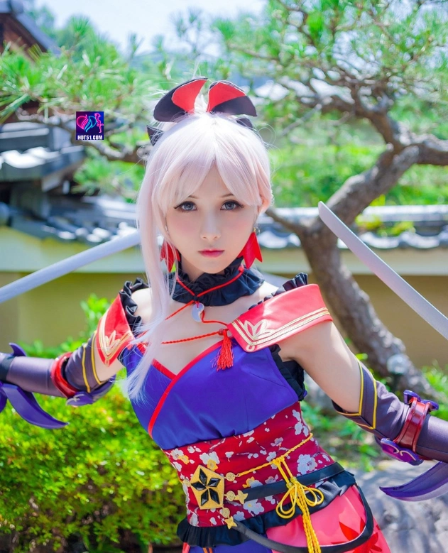 Elisabeth Shue HOT51.COM