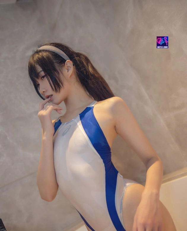 Kristen Bell HOT51.COM