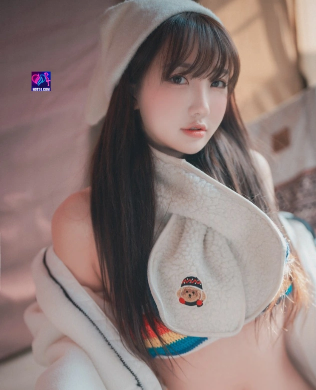 Martha Plimpton HOT51.COM