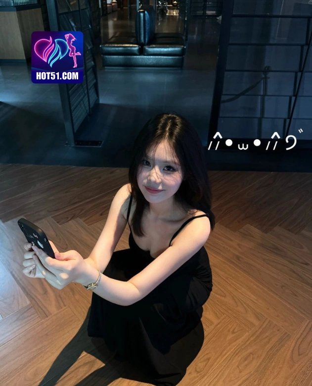 Yu Kartika HOT51.COM
